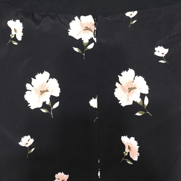 Lucy Paris off shoulder Mini Dress - Picture 7 of 7